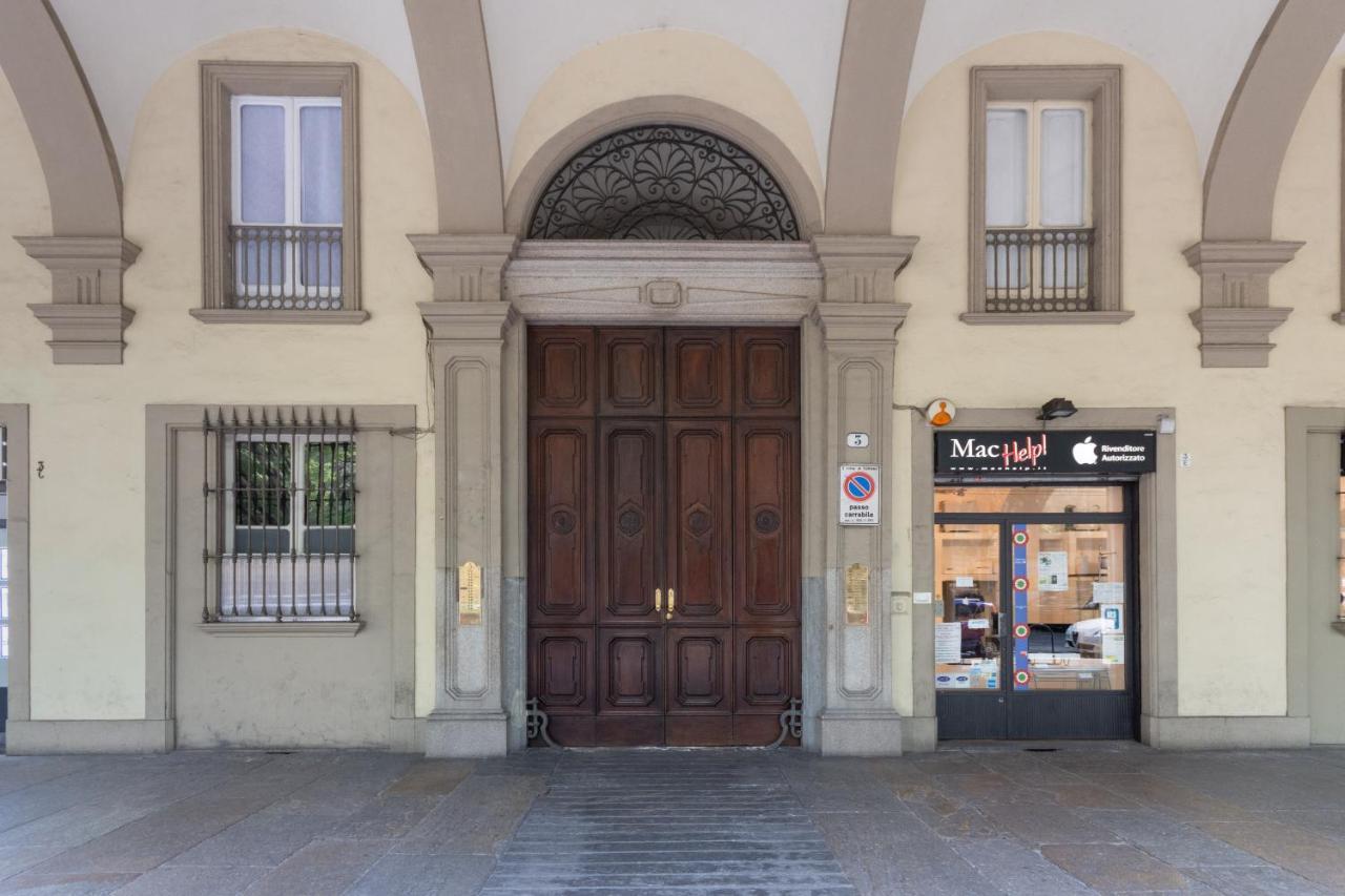 Moleloca - Sotto Il Portico *